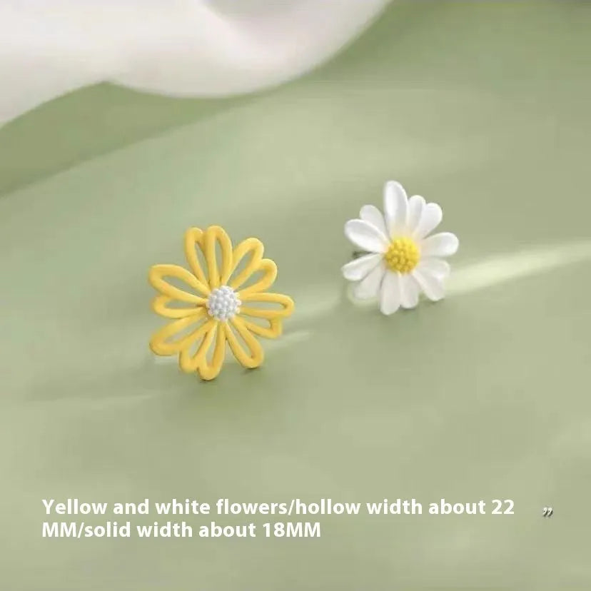 Alloy flower stud earrings in blue and orange, yellow and white, or white and green colour options