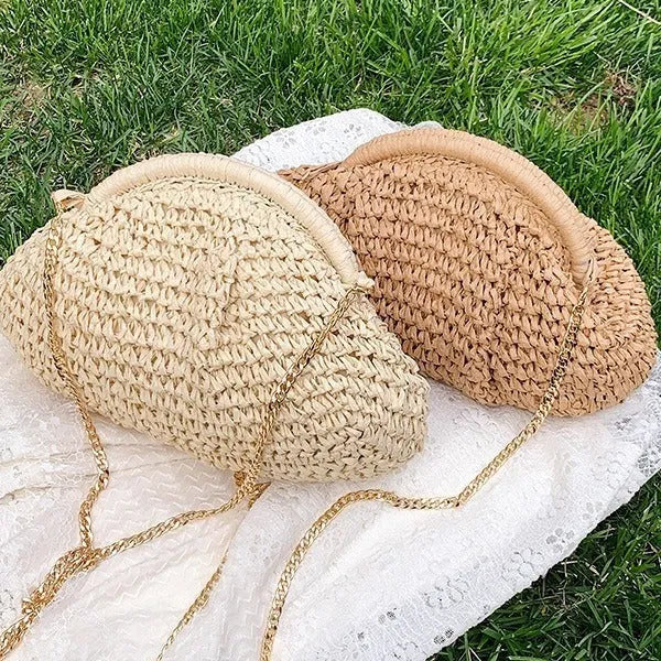 Khaki straw shoulder bag with shell shape design and internal zipper pocket