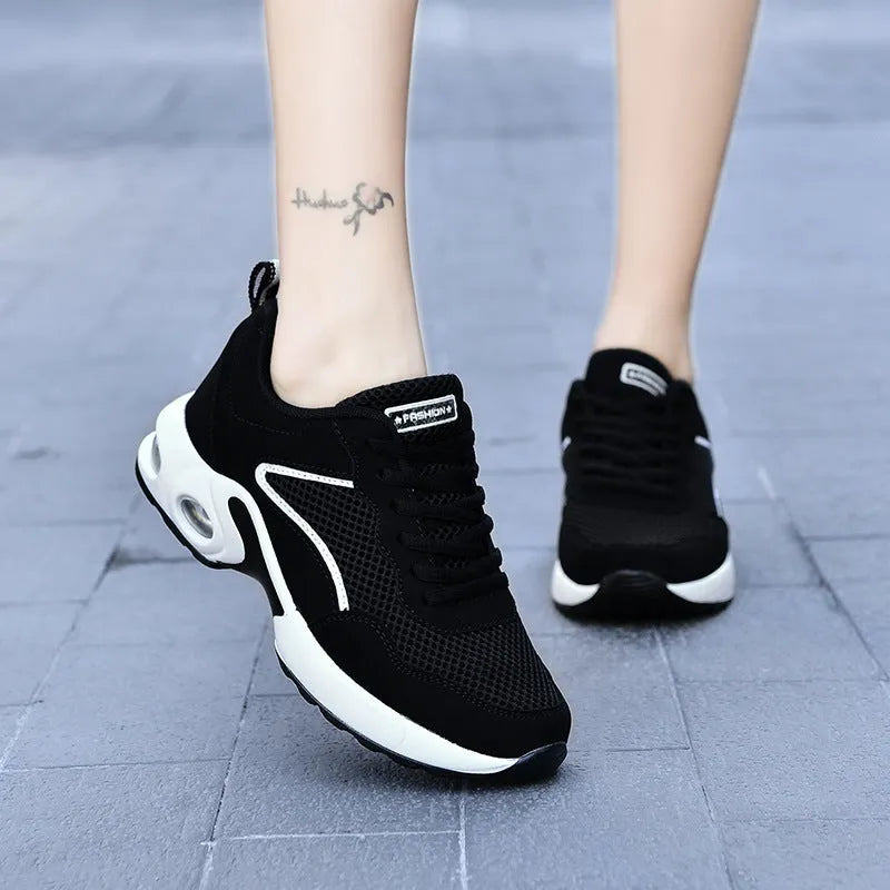 Breathable mesh low top flat heel sneaker for middle-aged and elderly, black and white colour option, size 39