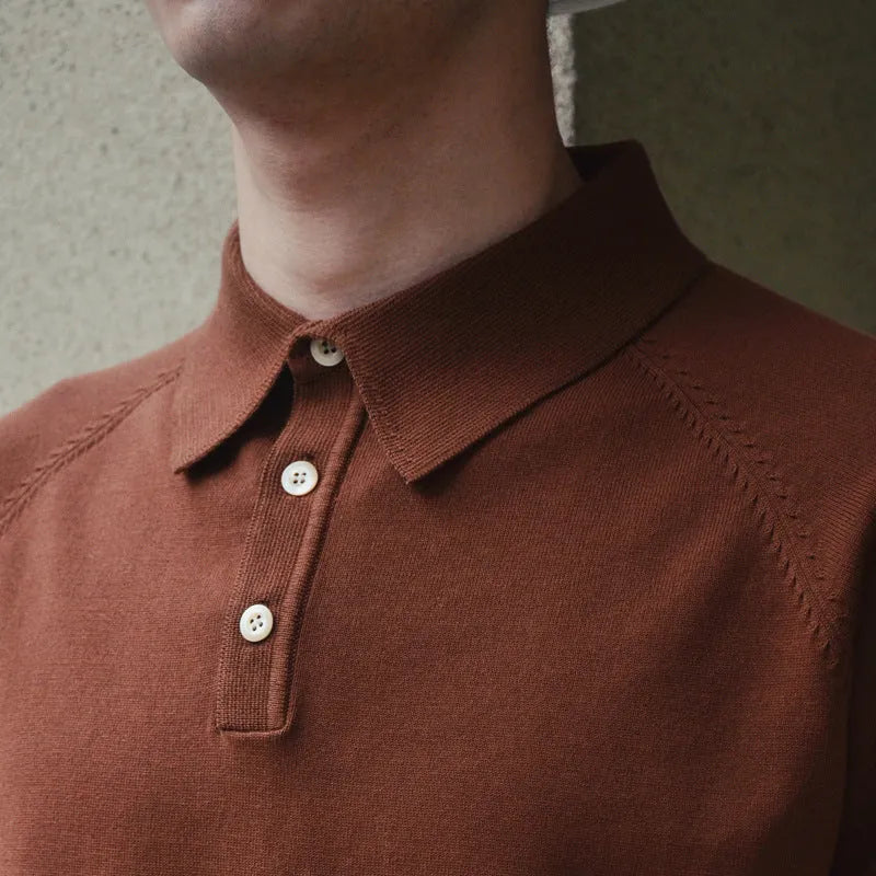 Retro slim fit cotton short-sleeved t-shirt in dark brown colour with knitted fabric construction