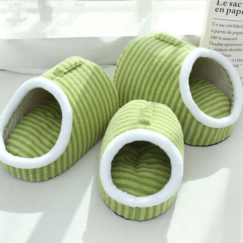 Thickened three-dimensional macaron cat nest in pink, blue, green, and yellow colours for autumn winter