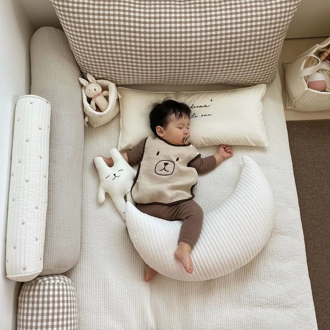 Anti-mite pure cotton nursing U-shape pillow in bear colour, 56cm x 65cm, for baby feeding and sleeping support