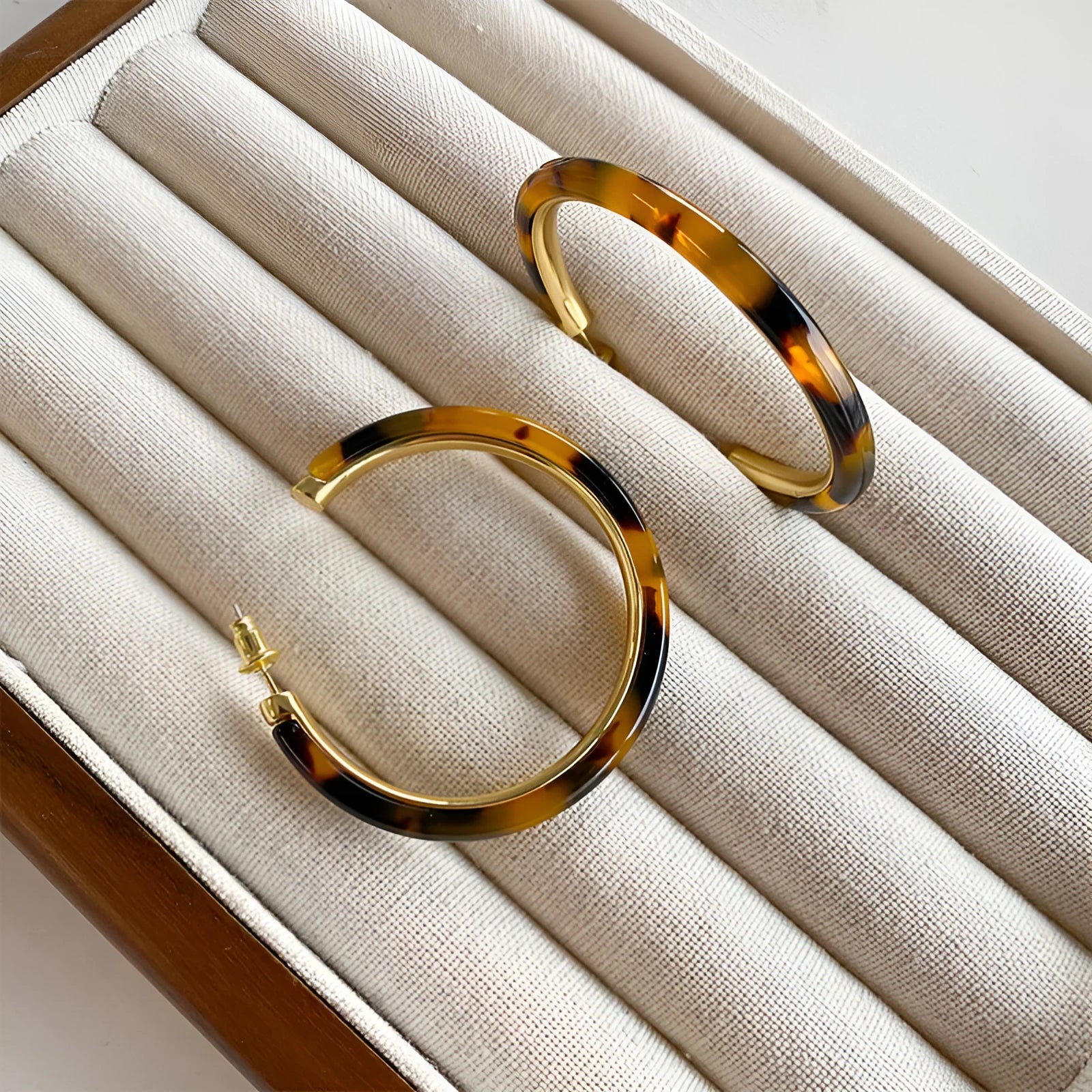 Hawksbill leopard print geometric ring earrings on copper base with electroplated finish