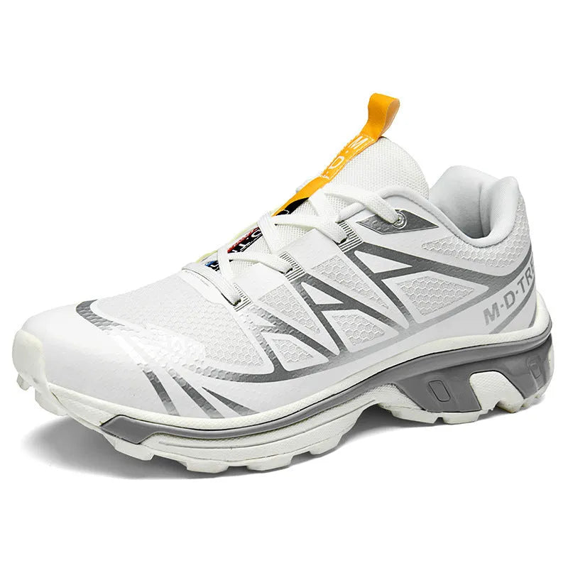Low-top outdoor hiking shoes with lace-up closure and round toe in various colours