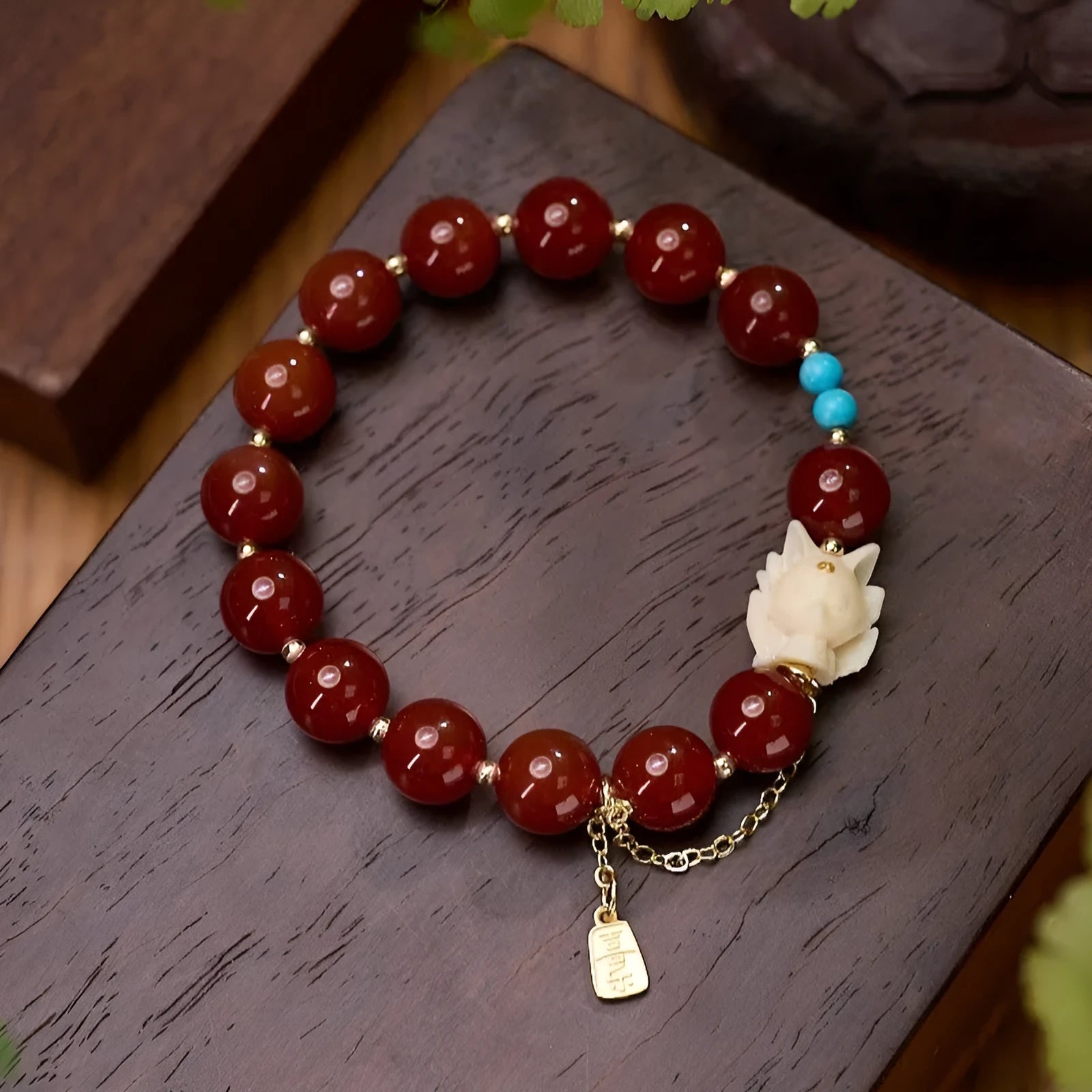 Hongyun round beads 10mm red agate ivory nut Fengjiu bracelet women's retro style