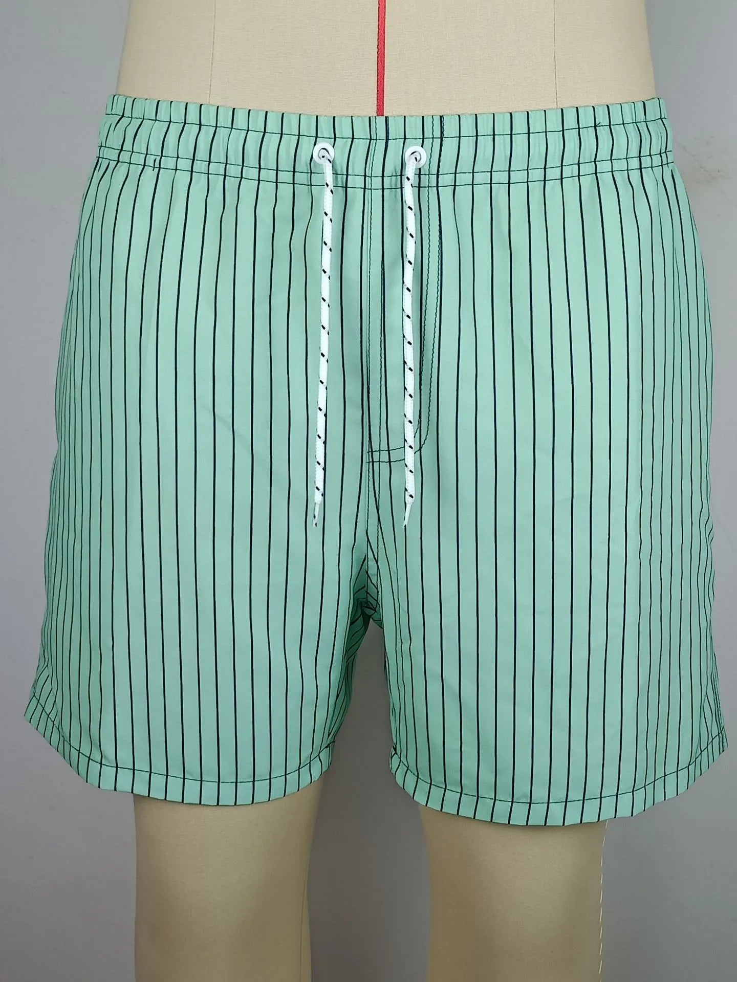 Men's striped polyester shorts with straight leg opening and triangle lining in four colour options
