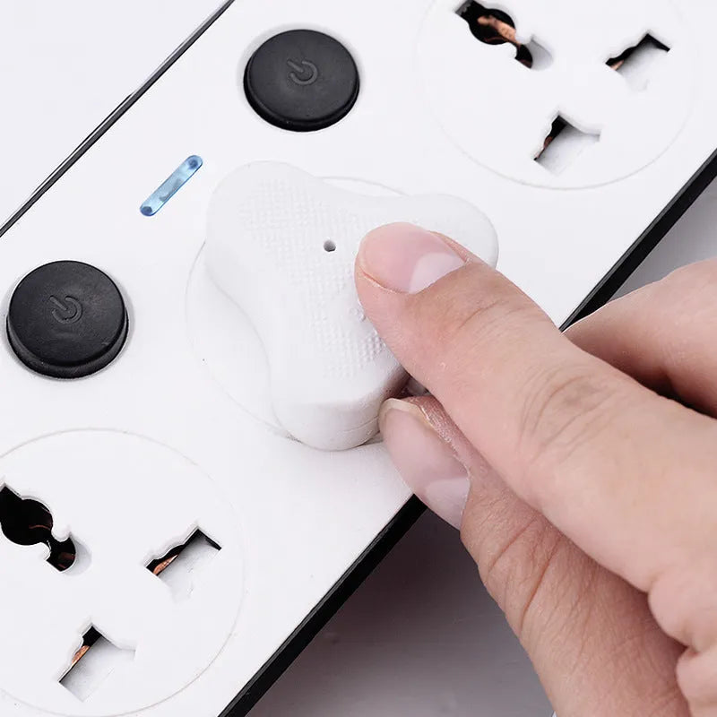 International power strip with UK, US and EU sockets, USB ports, individual switches and extended cable