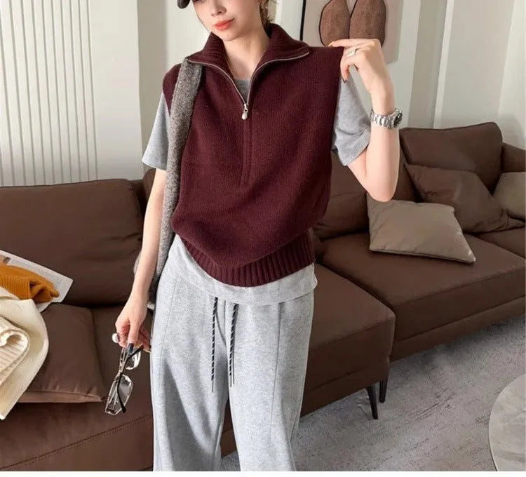 Women's half-zip sleeveless knit vest with 3D pattern in mesh polyester fabric