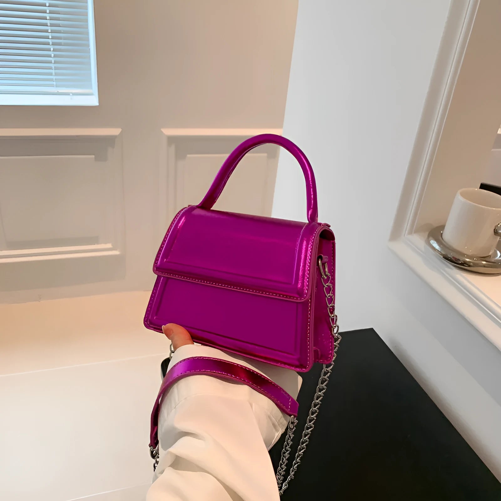 Retro PU crossbody shoulder bag in horizontal square shape showing sewing line details