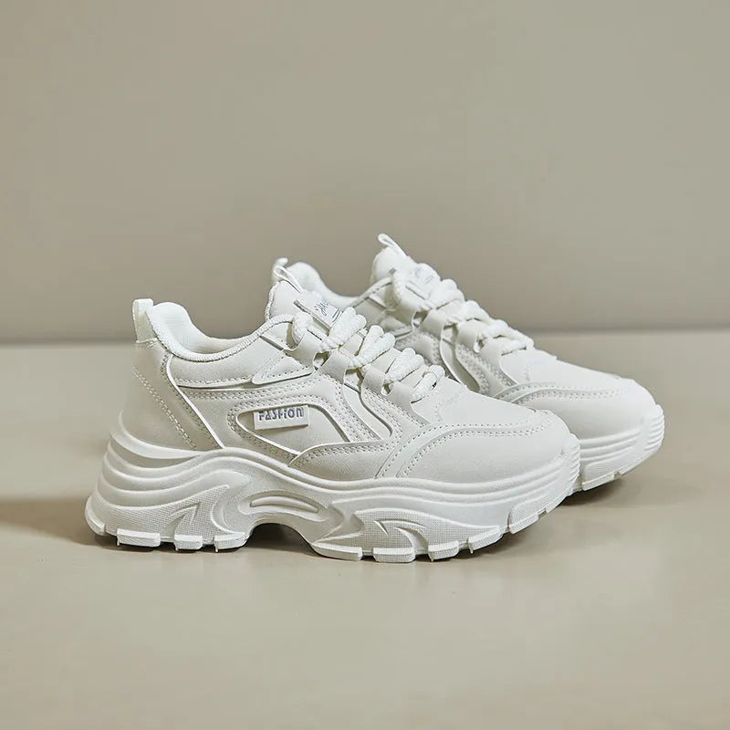 Breathable sports height increasing low-top shoes for women in black with T-shaped tie and rubber sole