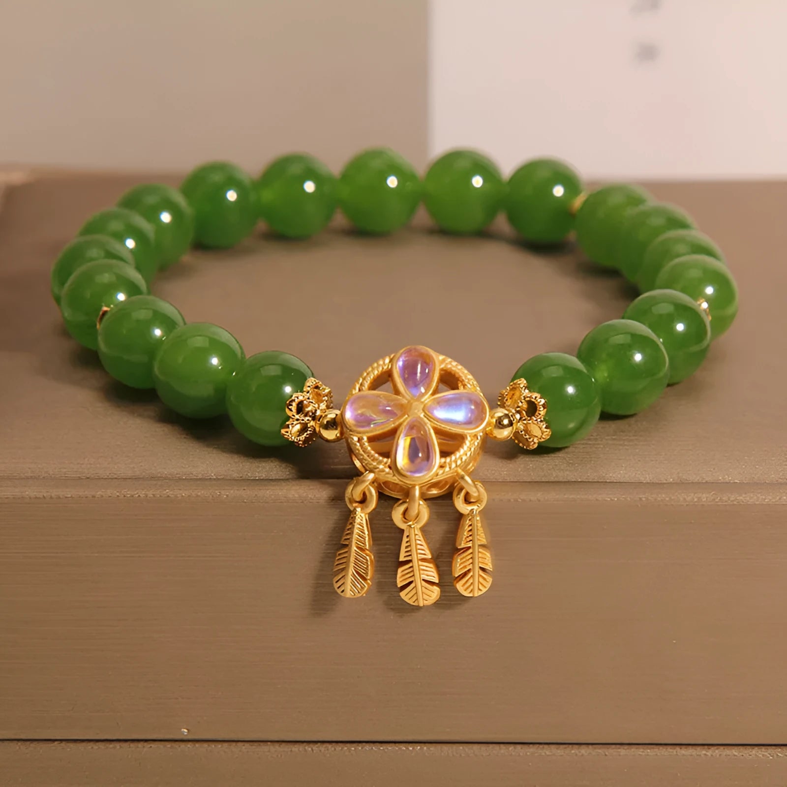 Women's bracelet with green jasper crystal four-leaf clover dream catcher pendant
