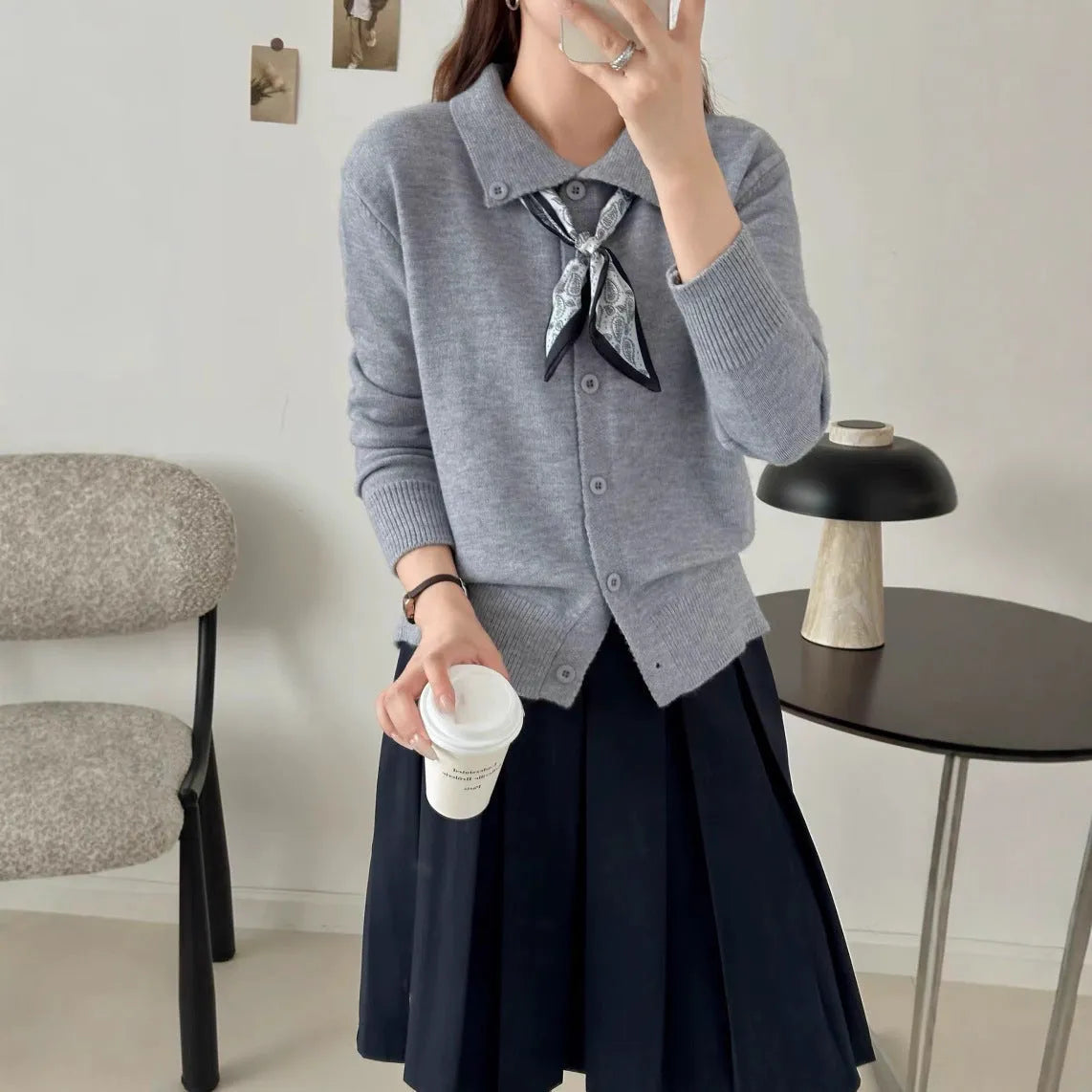 Lazy fashion lapel scarf cardigan sweater in acrylic fibre with splicing design