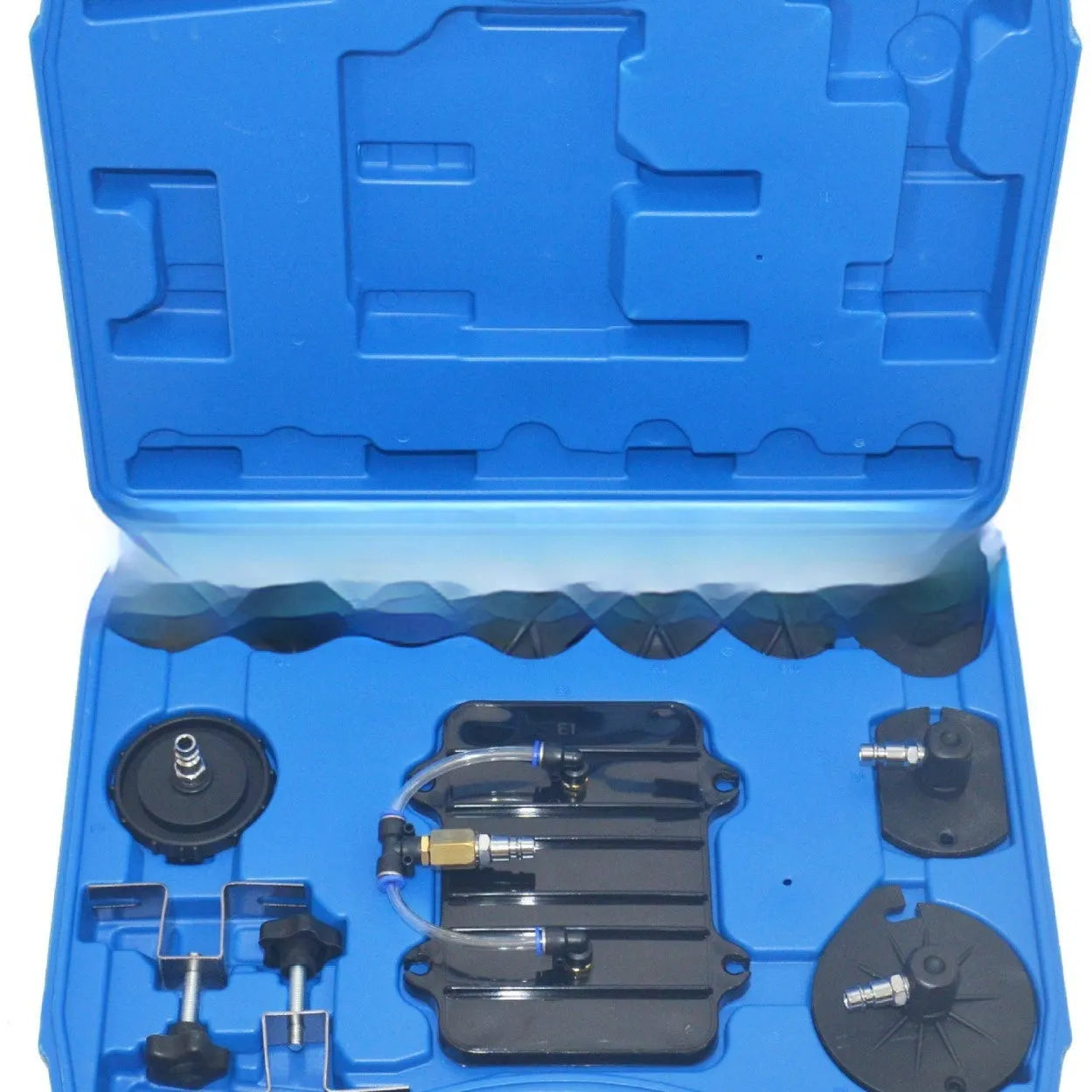 Pneumatic brake fluid replacement tool XC3692 with 5L tank, pressure gauge, hose, and adapter kit
