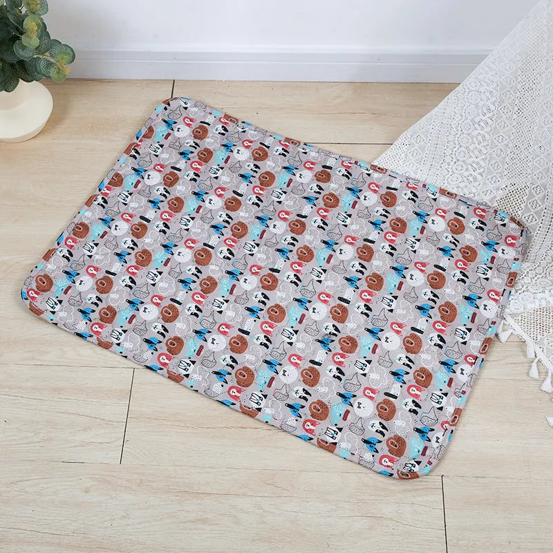 Reusable washable pet urine pad with colourful waterproof gasket patterns and non-slip backing