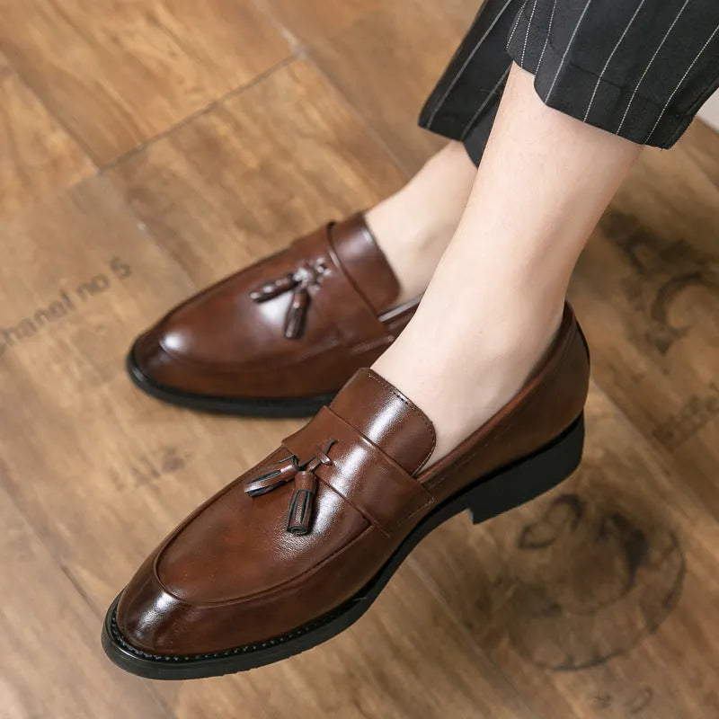 Men's black and brown tassel loafers slip-on business casual shoes with rubber sole