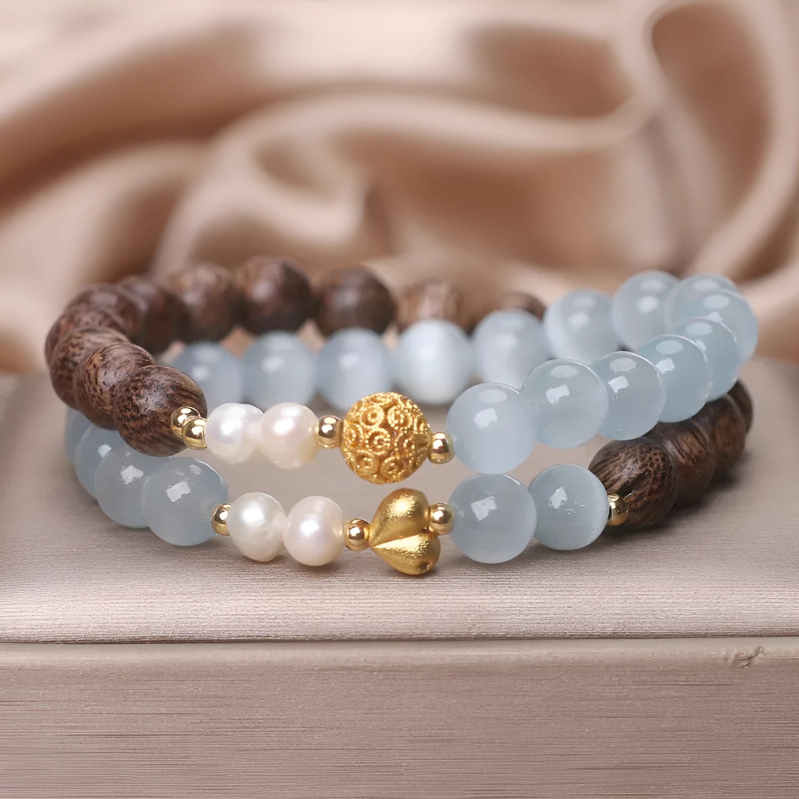 Natural agarwood opal double ring bracelet with light blue crystal lotus seedpod centrepiece, women's ethnic style
