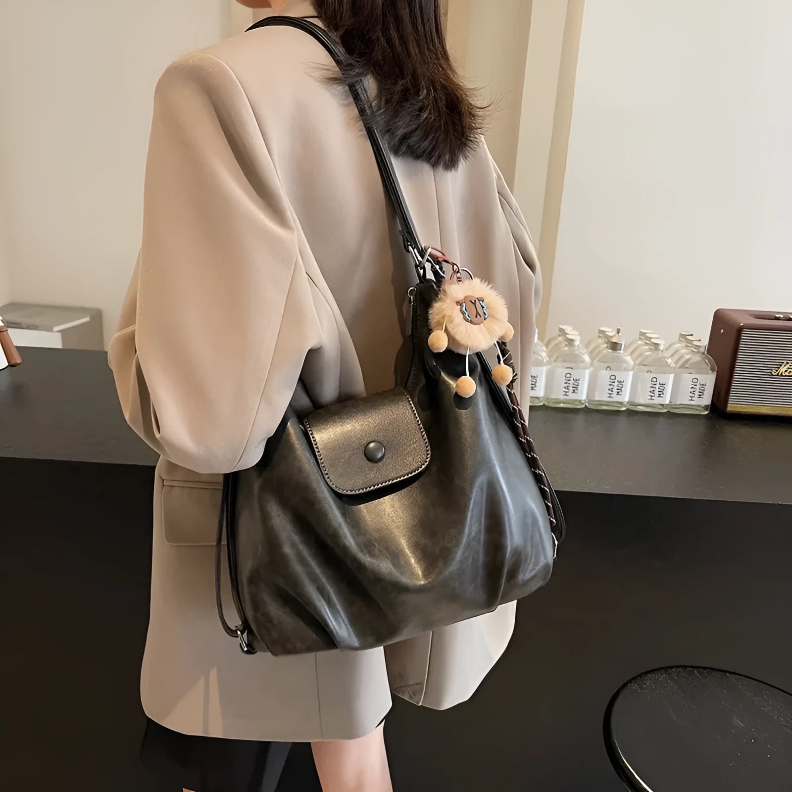 Women's black PU leather single shoulder bag with horizontal square design and large capacity