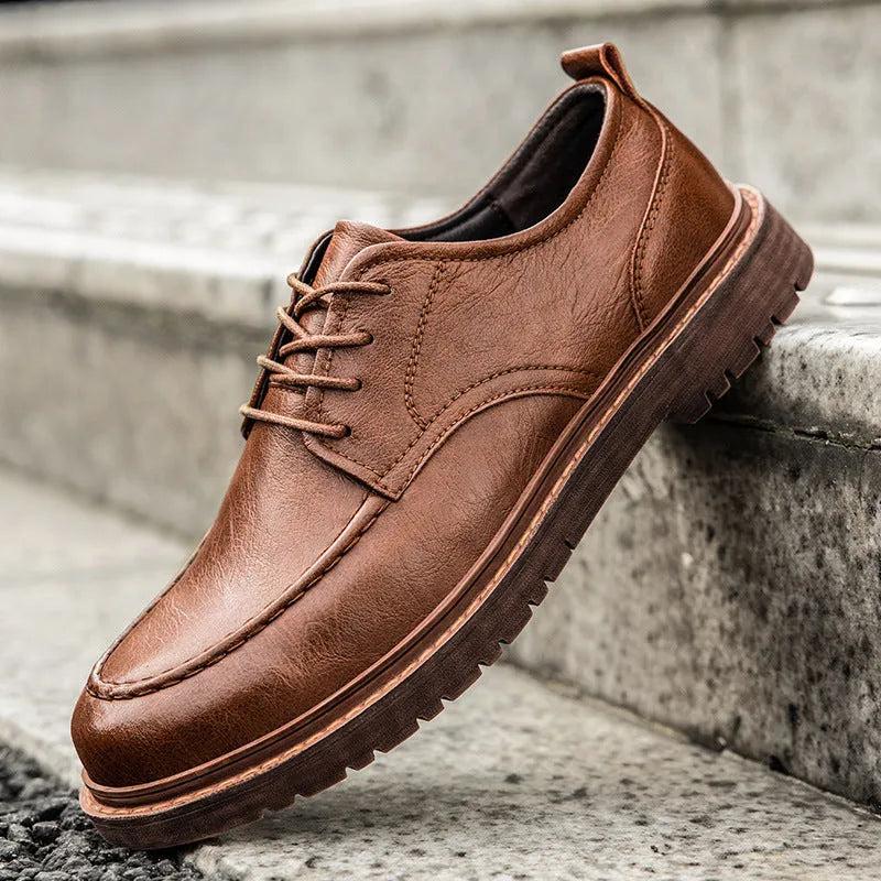 British casual leather shoes with round toe, two-layer cowhide upper and flat rubber sole