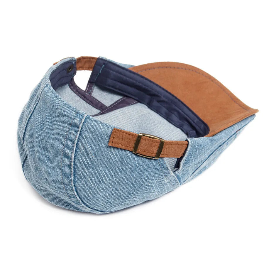 Retro men's casual cotton beret in blue with dome crown and adjustable fit