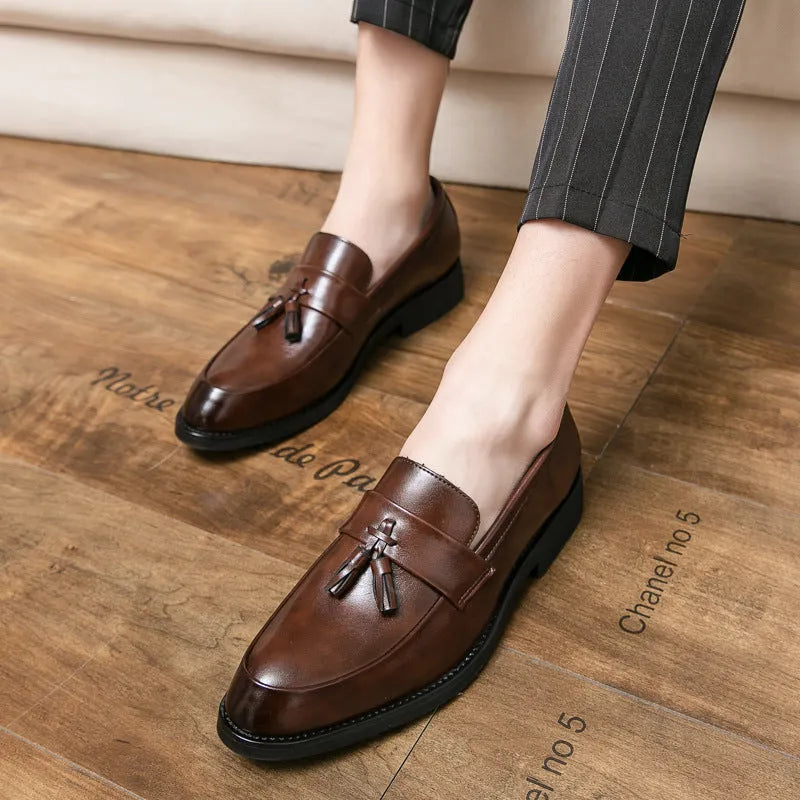 Men's black and brown tassel loafers slip-on business casual shoes with rubber sole