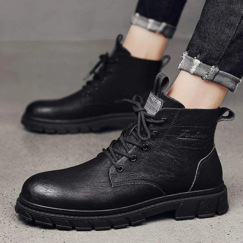 Men's British style low-top round toe tooling boots with synthetic leather upper and decorative sewing thread in black
