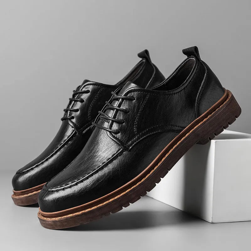 British casual leather shoes with round toe, two-layer cowhide upper and flat rubber sole
