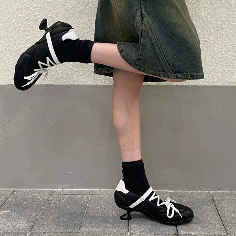 Women's creative lace-up bow sports shoes in microfiber with mid-heel and decorative stitching detail