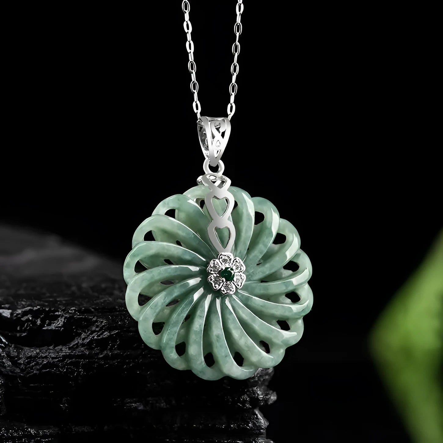 Green jade pendant necklace with silver-plated chain, unisex national style design