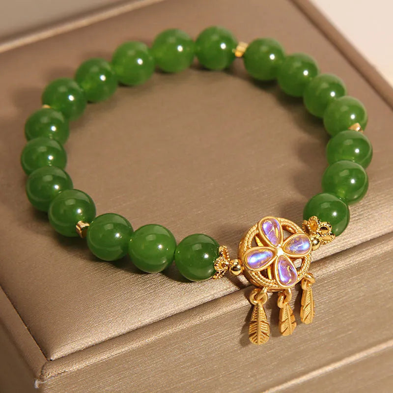 Women's bracelet with green jasper crystal four-leaf clover dream catcher pendant