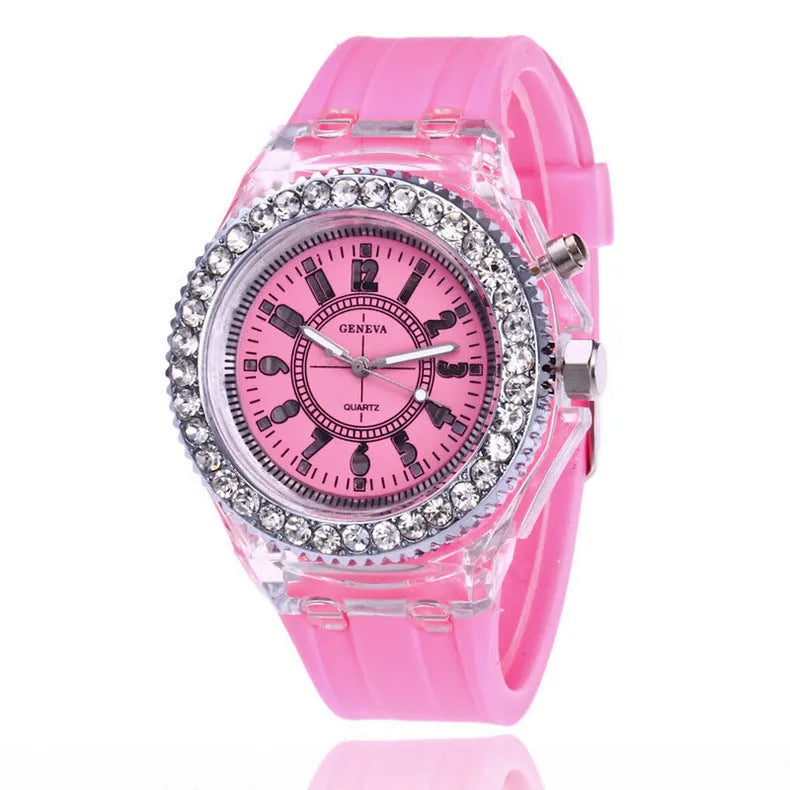 Women's luminous quartz watch with round 43mm alloy case and silicone strap in multiple colours