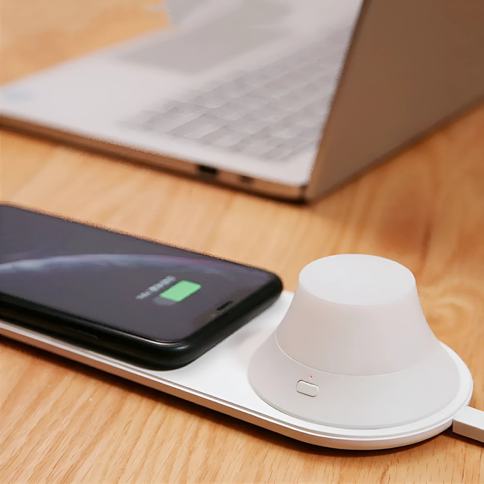 White smart night light wireless charger with magnetic suction, 225x80x43.5mm, ABS PC plastic