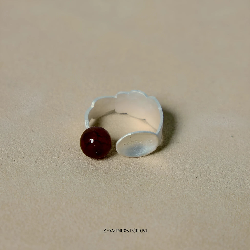 Small round spoon stewed pork ring and bracelet matching jewellery set with diamond-shaped charm