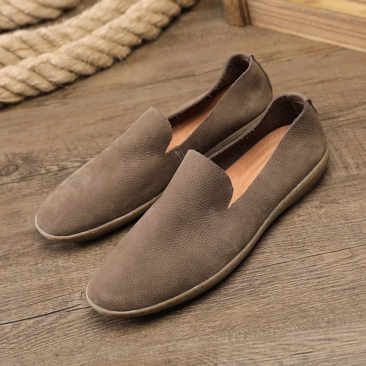 Handmade men's casual shoes in khaki and grey with cowhide upper and rubber wedge sole