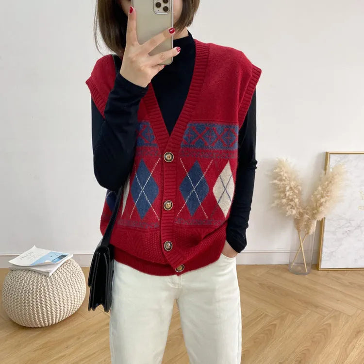 Diamond plaid pattern sleeveless cardigan top in loose free size fit