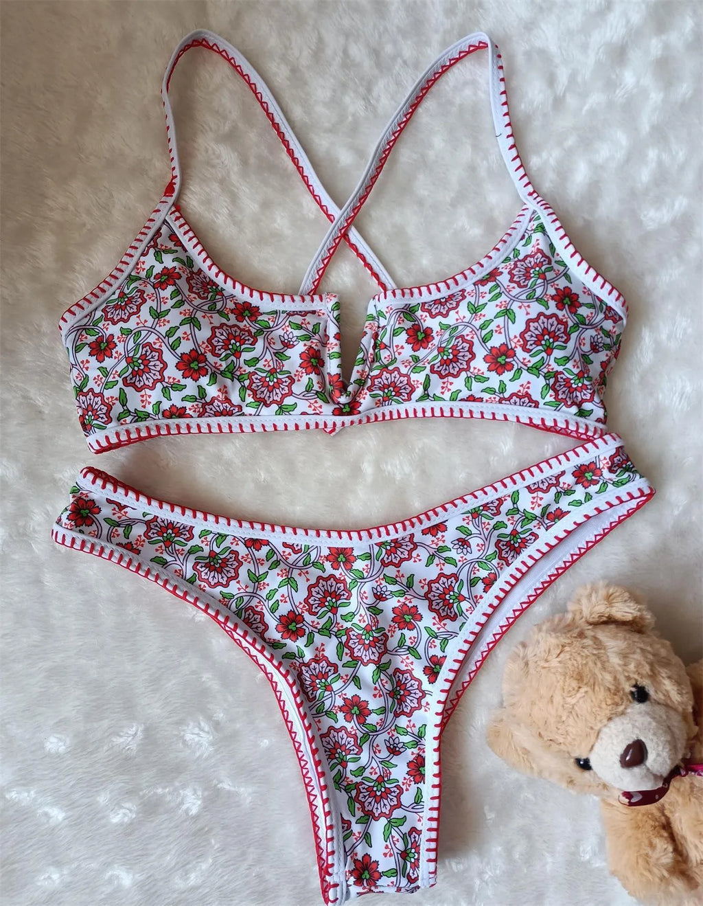 V-neck floral printed polyester swimsuit for women in briefs cut
