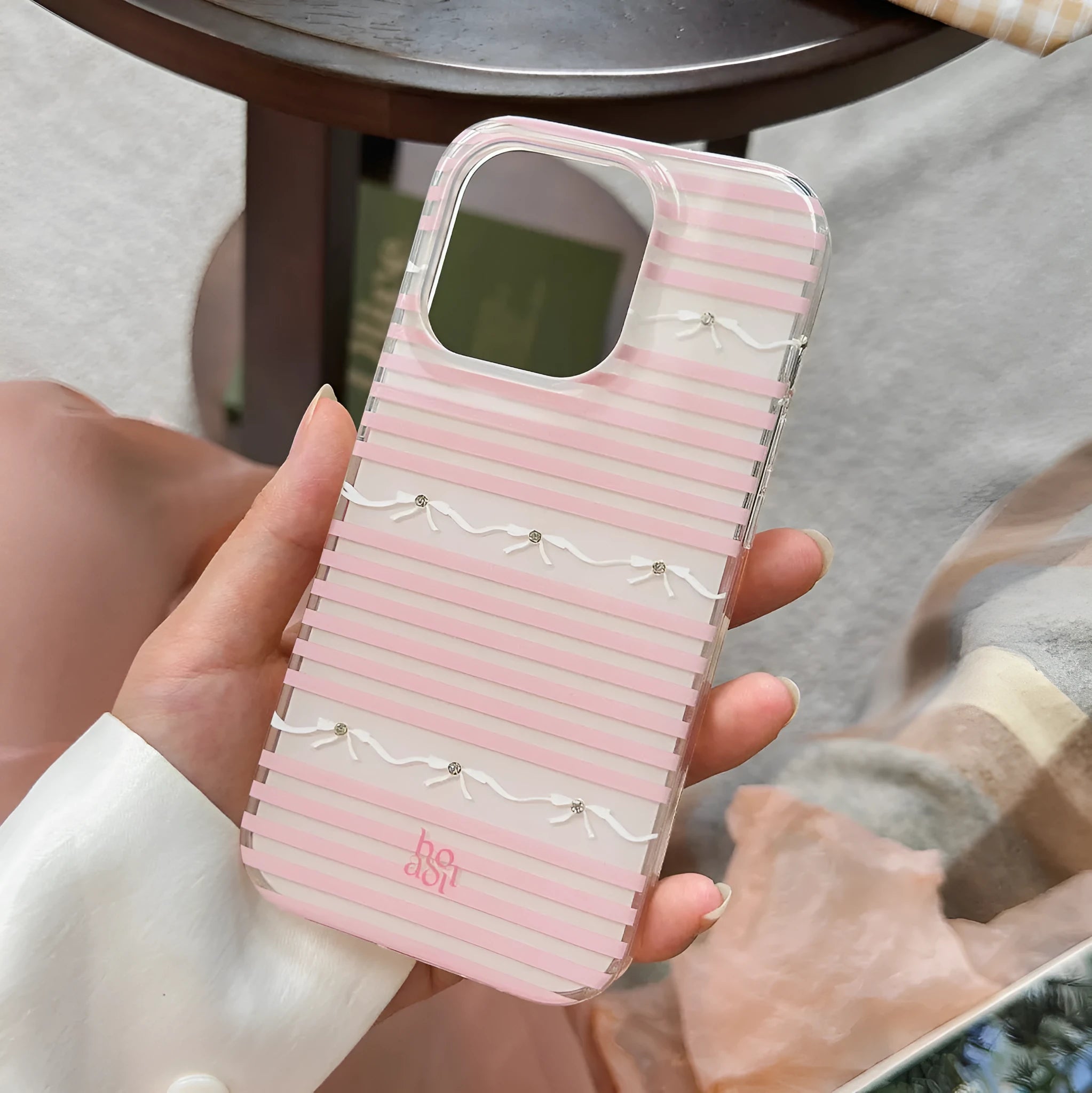 Drop-resistant TPU protective phone case for iPhone, pink crystal colour, polaroid design element