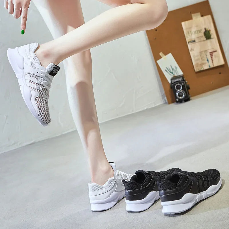 Breathable mesh sneakers with hollow-out design in low-top casual style