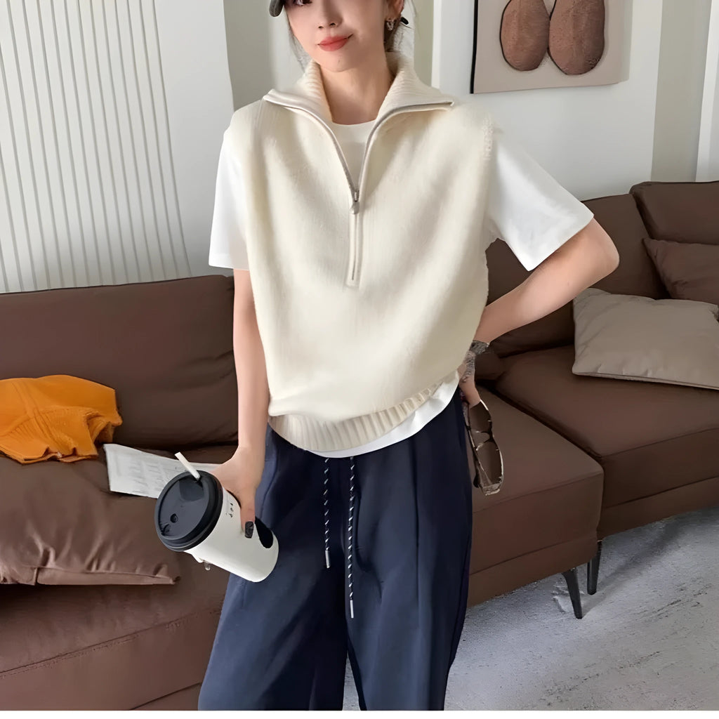 Women's half-zip sleeveless knit vest with 3D pattern in mesh polyester fabric