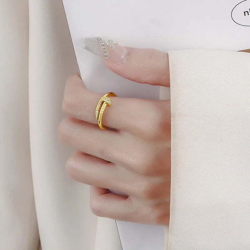 Gold geometric finger ring with natural style design for women
