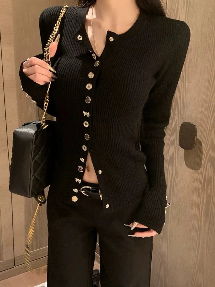 Long sleeve slim-fit knitted cardigan in black with princess sleeves for women
