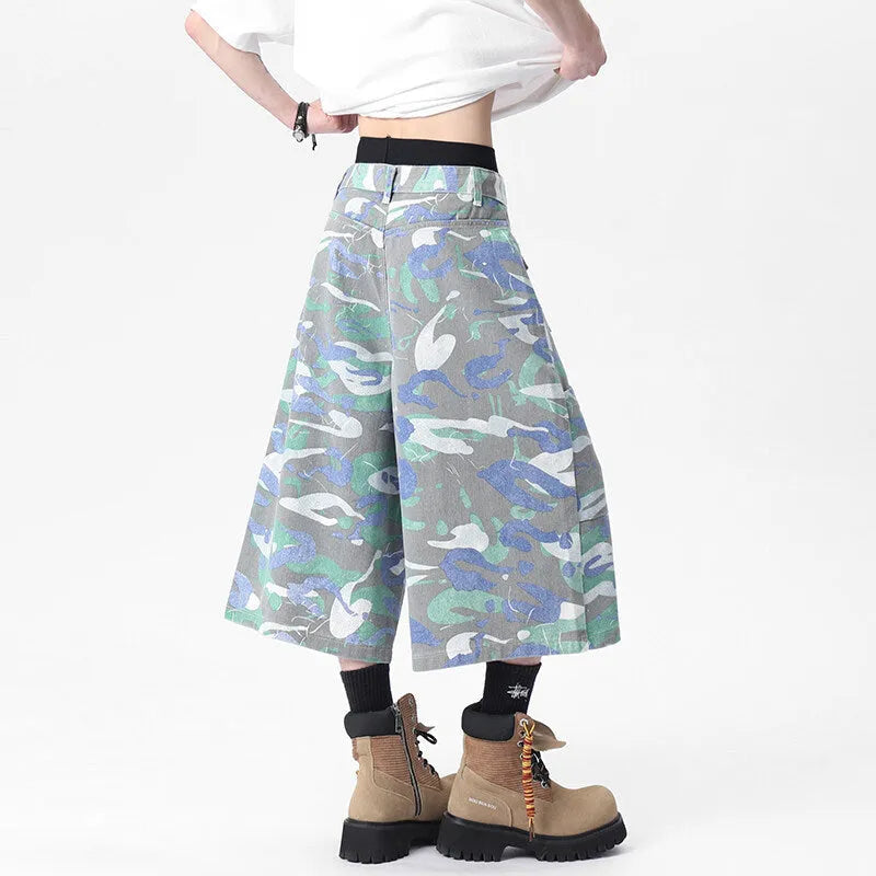 Camouflage colour cotton denim cropped trousers with straight leg and zipper fly