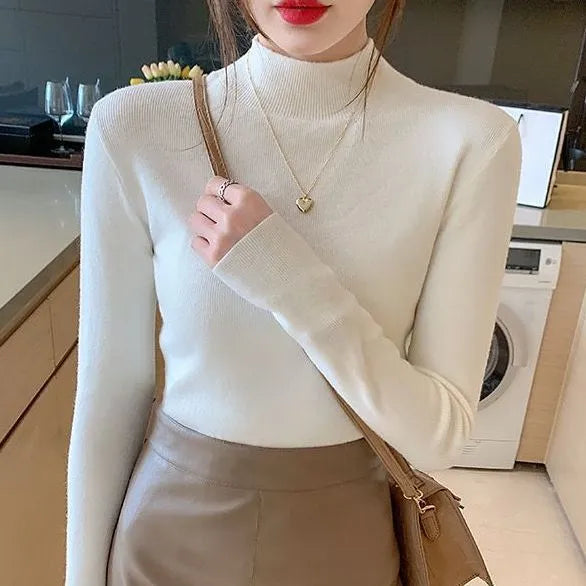 Slim fit viscose bottoming shirt in apricot colour with long sleeves