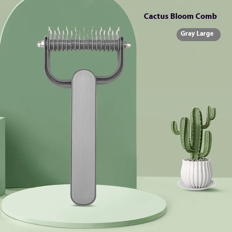 Creative pet grooming comb with PP plastic handle and stainless steel teeth in green colour