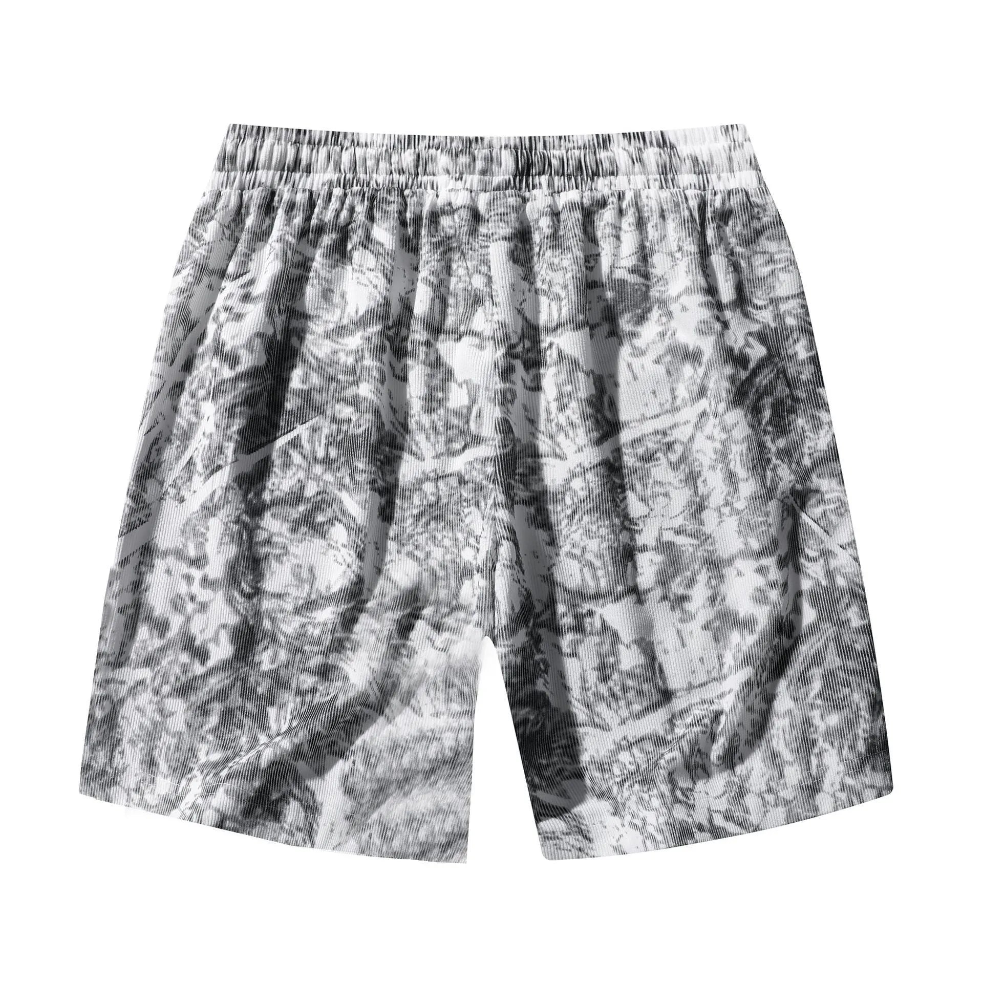 Men's camouflage pattern corduroy athletic shorts in straight cut design with micro elasticity