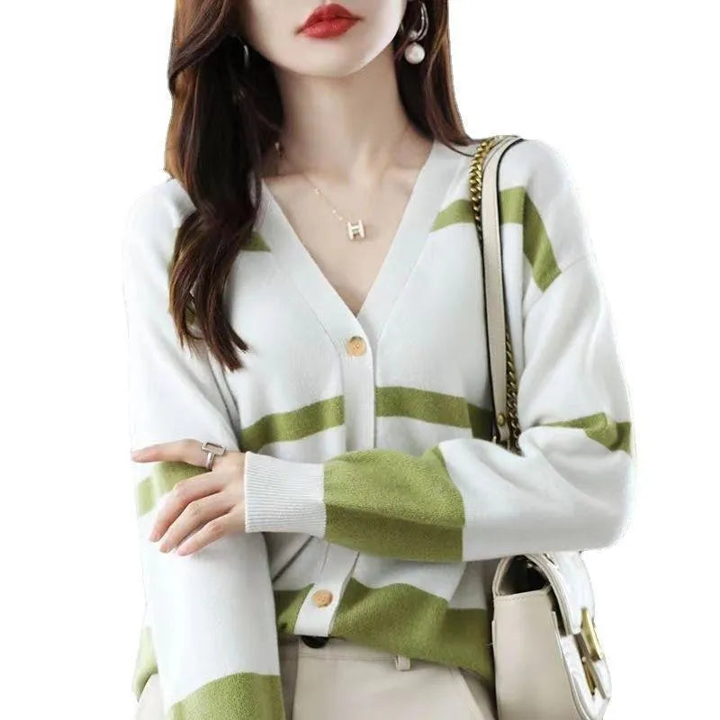 Women's striped knitted cardigan with 3D pattern, V-neck, and button front in slim fit