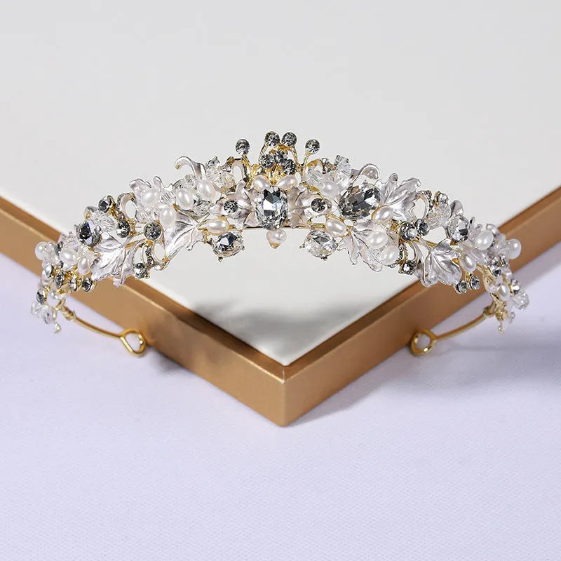 Gold and silver alloy crown headdress with pearls for weddings and birthdays