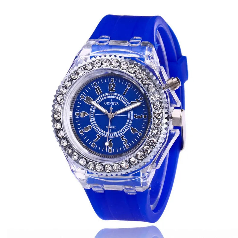 Women's luminous quartz watch with round 43mm alloy case and silicone strap in multiple colours