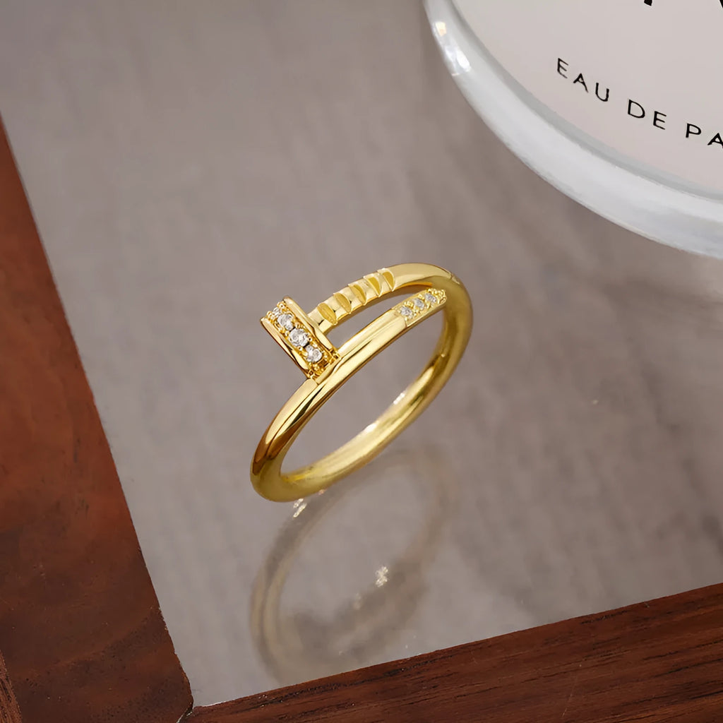 Gold geometric finger ring with natural style design for women