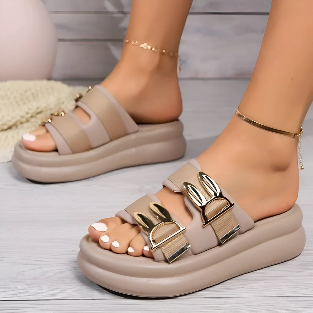 Women's slippers with suede upper and thick rubber sole in apricot colour