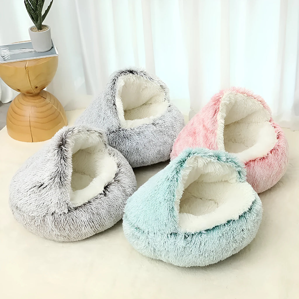 Semi-enclosed cloth pet bed in shell nest gradient grey with long down plush finish, suitable for cats up to 5kg
